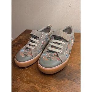See Kai Run woodland creatures sneakers size 13